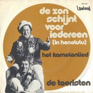 De Toeristen --> De zon schijnt voor iedereen