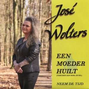 Jose Wolters --> Een moeder huilt